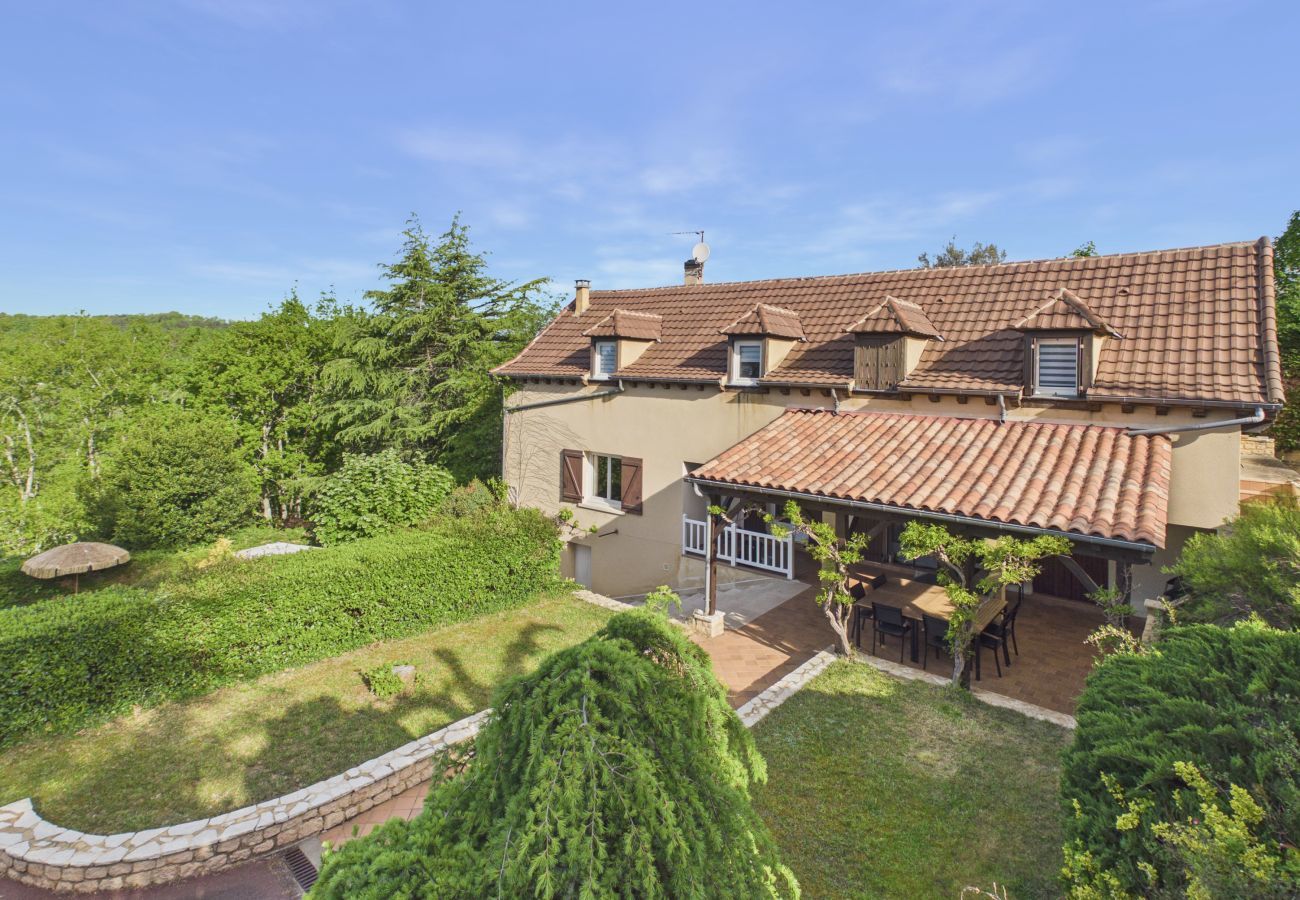 Ferienhaus in Sarlat-la-Canéda - Großes Familienhaus mit Pool für 12 Personen