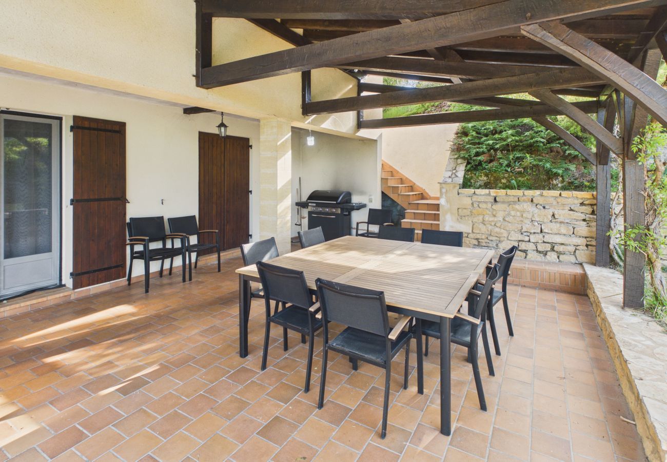 Ferienhaus in Sarlat-la-Canéda - Großes Familienhaus mit Pool für 12 Personen