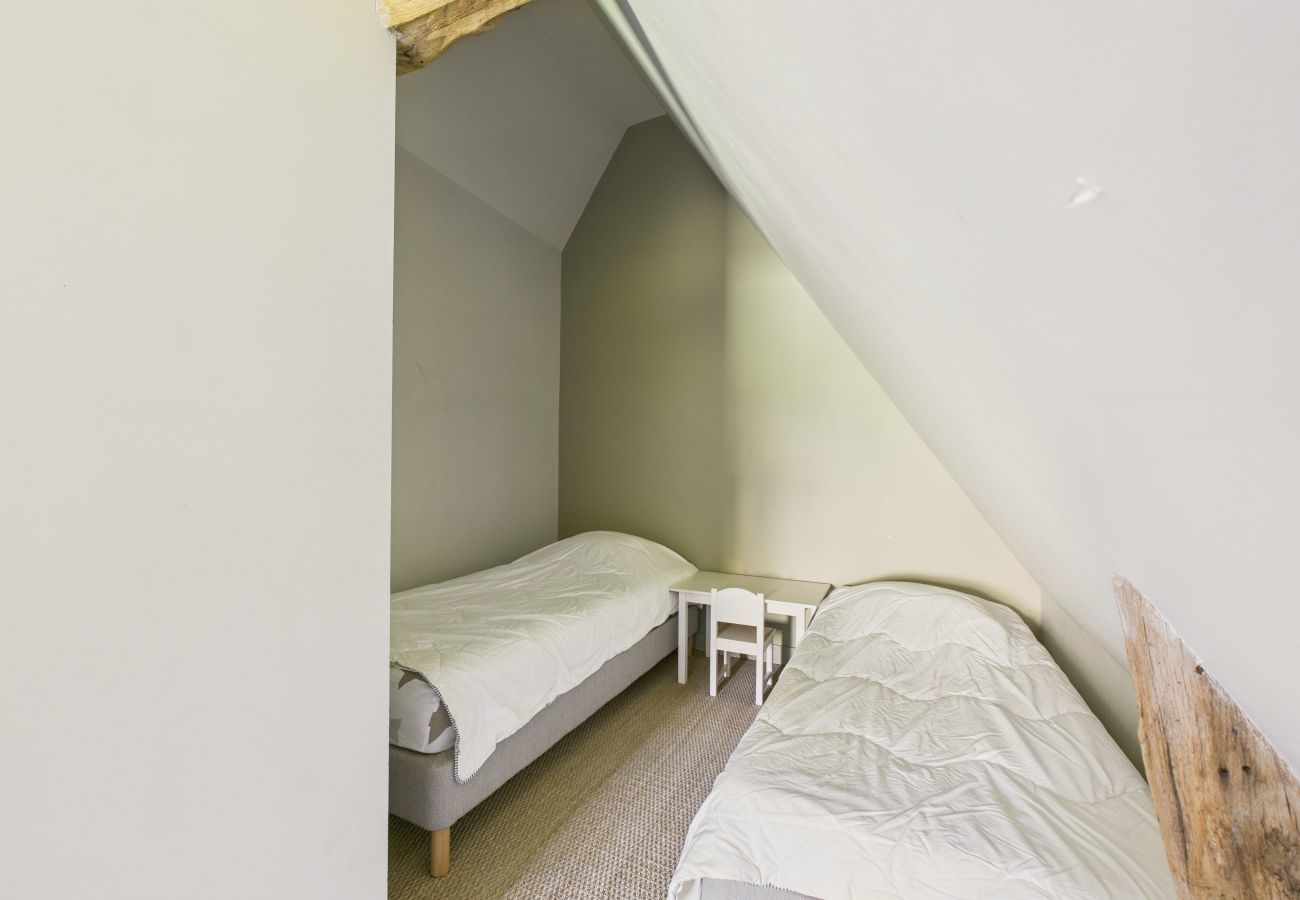 Ferienhaus in Les Eyzies-de-Tayac-Sireuil - Talblick – Haus für 10 – Pool