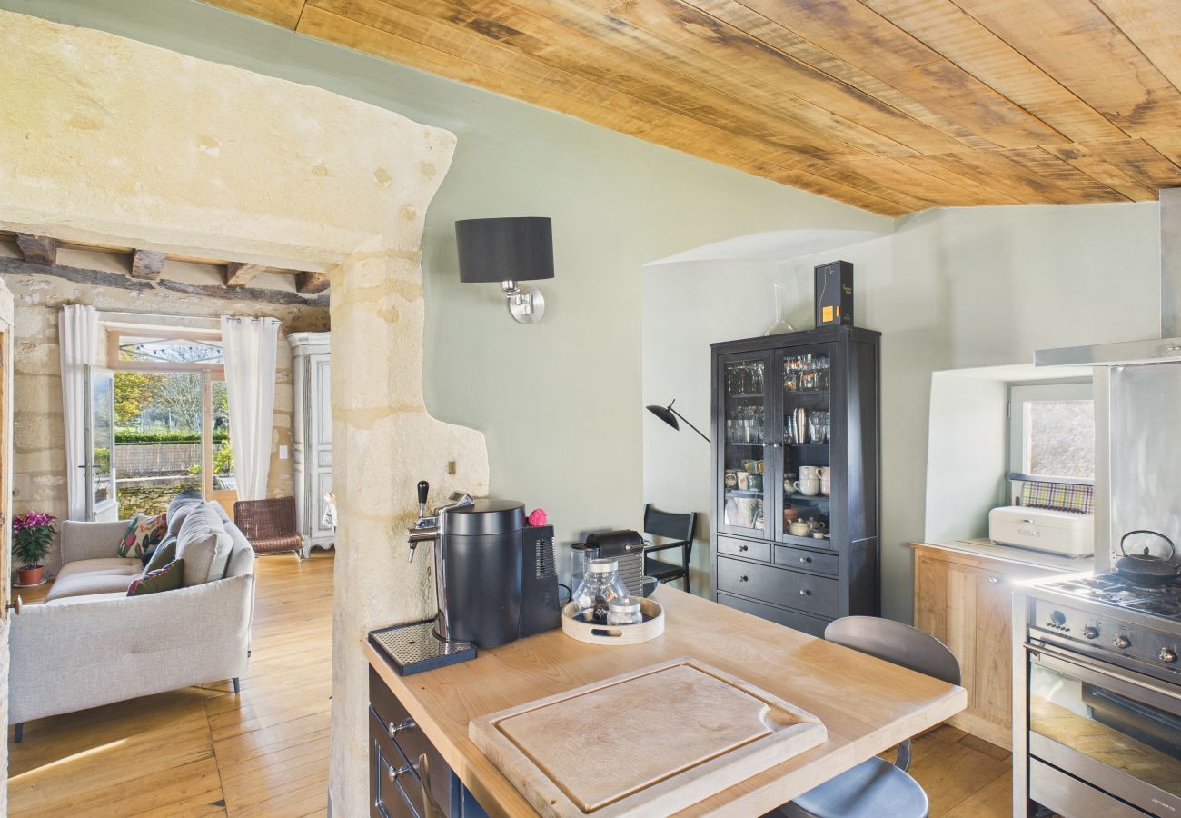 Ferienhaus in Les Eyzies-de-Tayac-Sireuil - Talblick – Haus für 10 – Pool