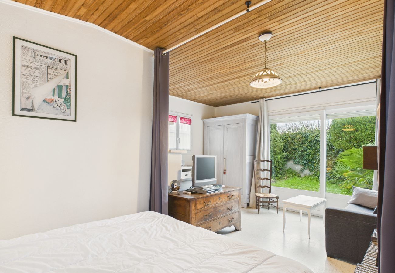 Ferienhaus in Le Bois-Plage-en-Ré - Haus für 4 Erwachsene und 1 Kind mit Garten