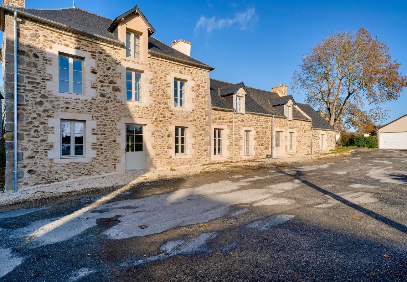 Ferienhaus in Tréméreuc - Haus für 12 mit großem Garten und Swimmingpool