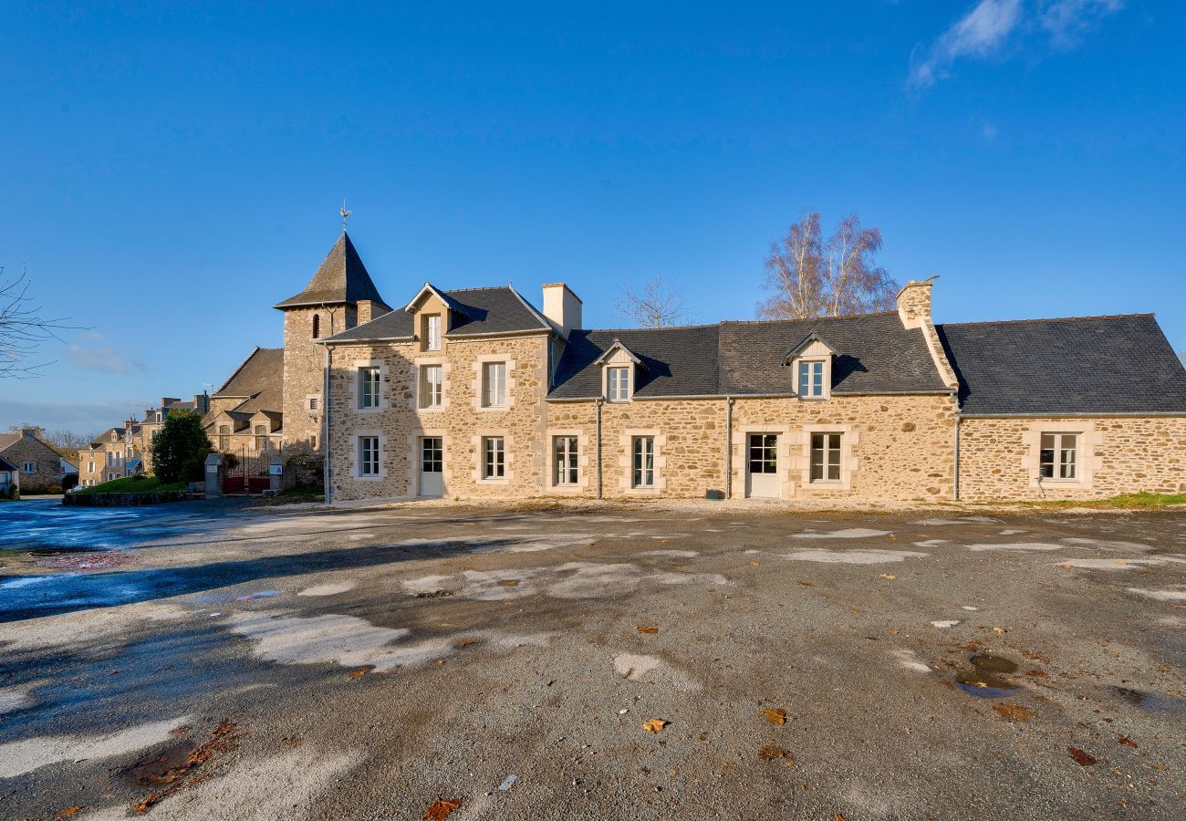Ferienhaus in Tréméreuc - Haus für 12 mit großem Garten und Swimmingpool