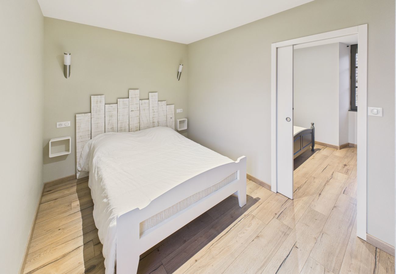 Ferienhaus in Saint-Crépin-et-Carlucet - Gemeinschaftspool – Landhaus auf dem Land für 10