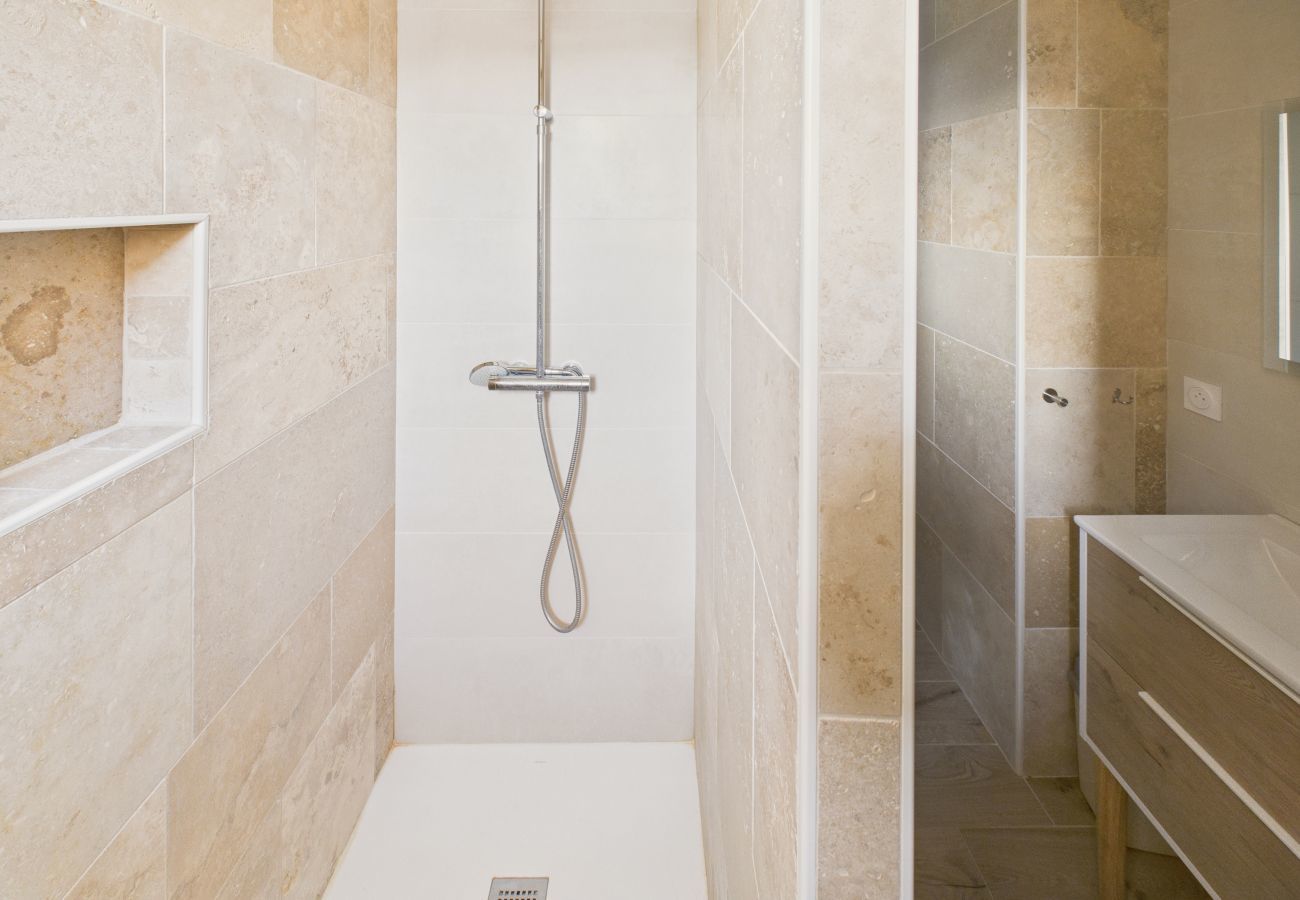 Ferienhaus in Saint-Crépin-et-Carlucet - Ferienhaus für 12 mit Gemeinschaftspool