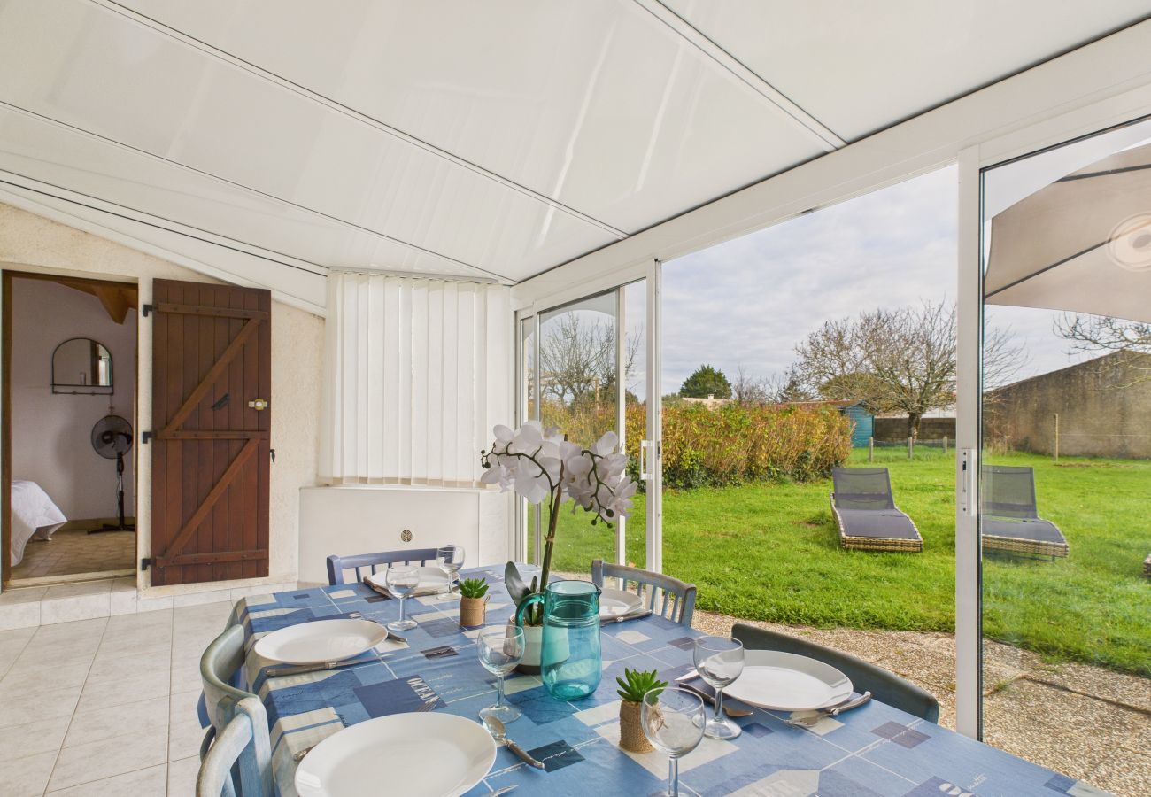 Ferienhaus in Saint-Vincent-sur-Jard - 500m Strand, Haus mit Garten für 6