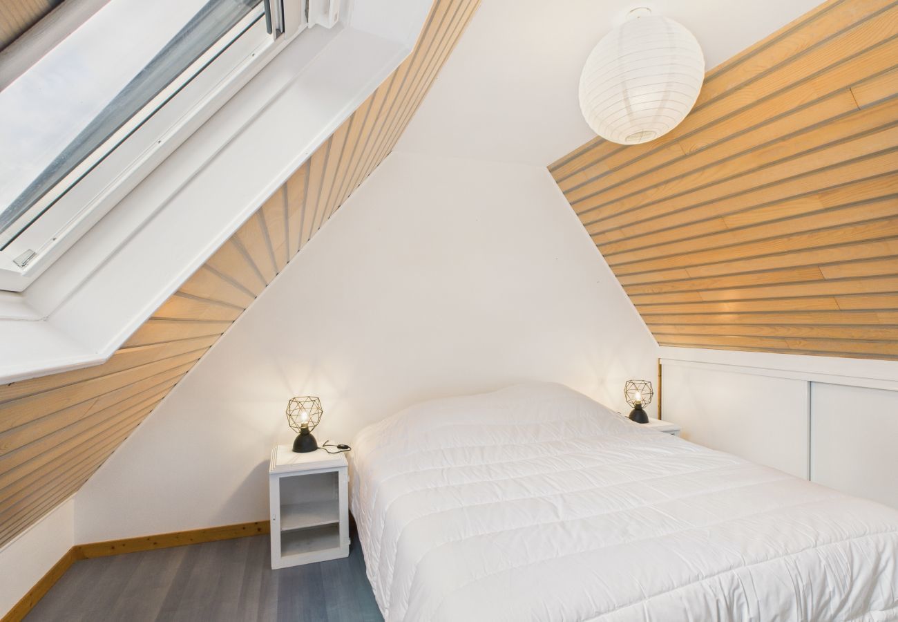 Ferienhaus in Plouguerneau - Mit Meerblick – Schönes Haus für 4 – Garten