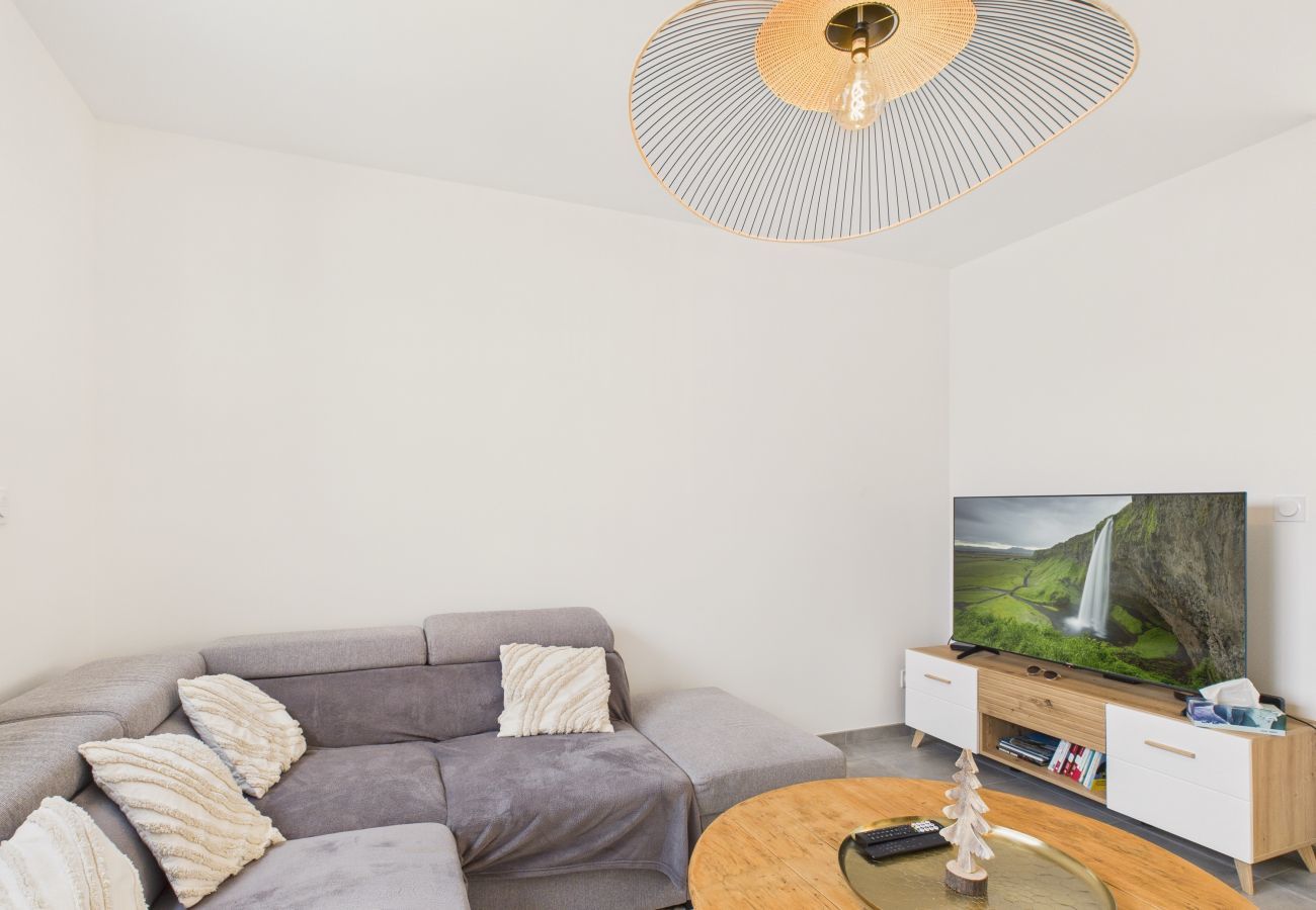 Ferienhaus in Saint-Vincent-sur-Jard - 350 m zum Meer – Haus mit Garten & Jacuzzi,  8