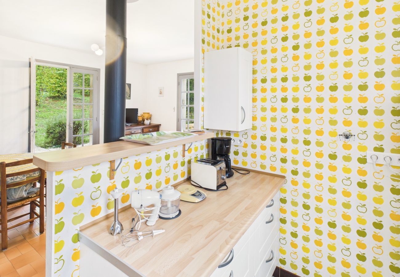 Ferienhaus in Les Eyzies-de-Tayac-Sireuil - Schöner Blick auf das Tal für 3 Erwachsene / 2 Kinder