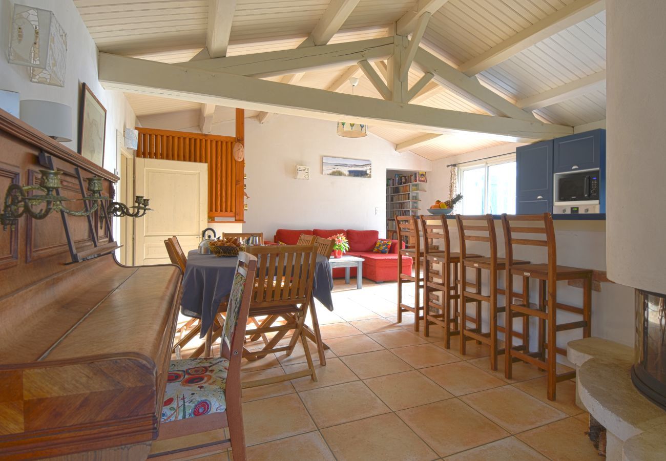 Ferienhaus in Barbâtre - 500 m vom Meer, Garten, 6 Erwachsene 1 Kind