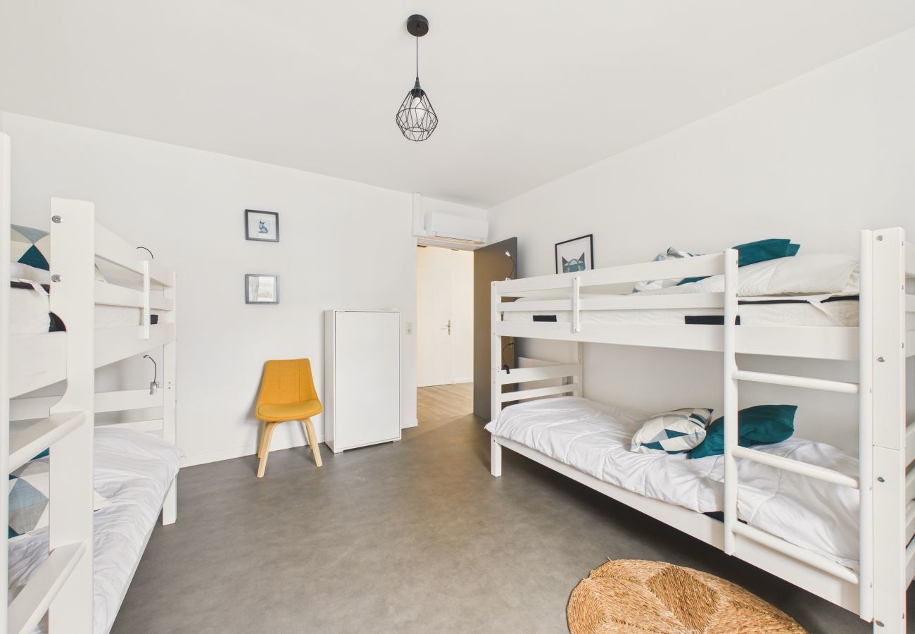 Ferienhaus in Montignac - Pool und Whirlpool – 4 Erwachsene, 4 Kinder