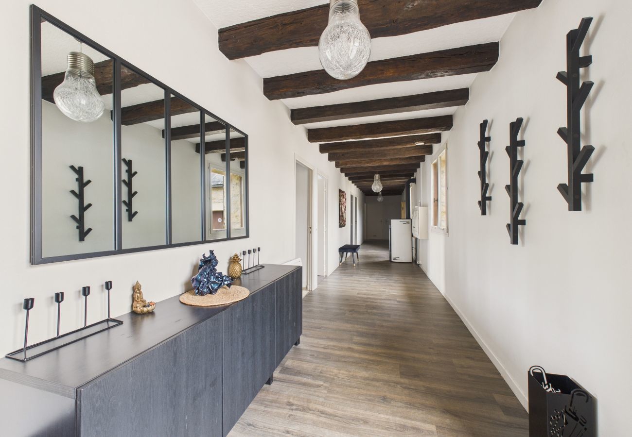 Ferienhaus in Montignac - Pool und Whirlpool – 4 Erwachsene, 4 Kinder