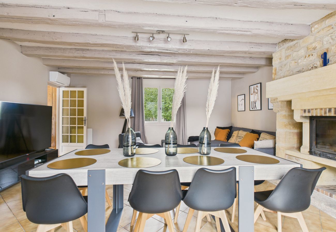 Ferienhaus in Montignac - Pool und Whirlpool – 4 Erwachsene, 4 Kinder