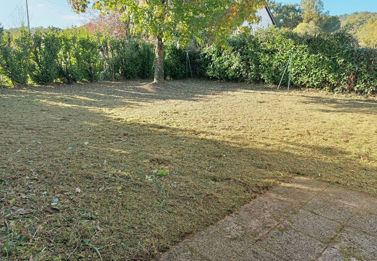 Ferienhaus in Terrasson-Lavilledieu - Schönes Ferienhaus für 6 mit umzäuntem Garten