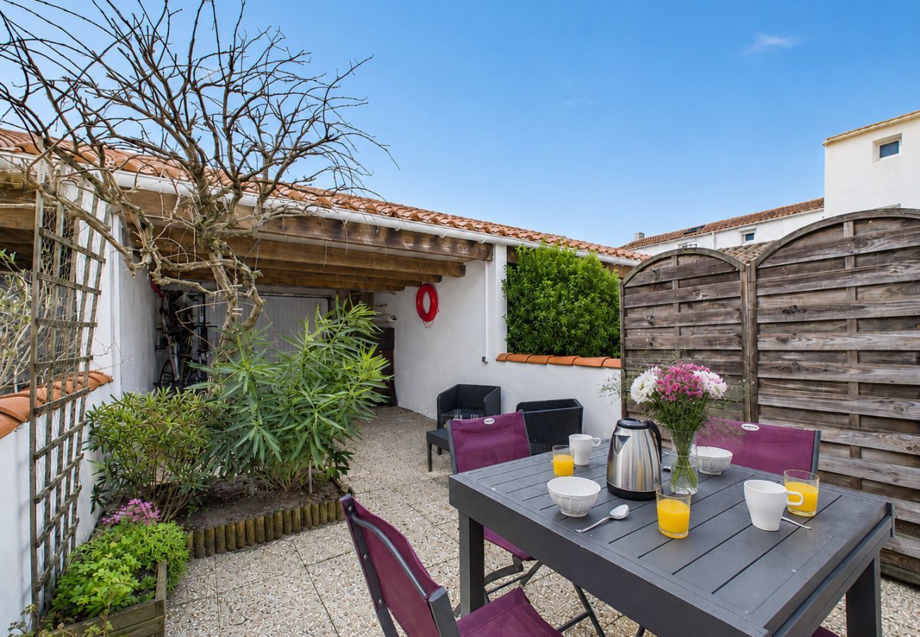 Ferienhaus in Saint-Hilaire-de-Riez - 200m vom Strand, Grill, Terrasse, für 4 Pers.