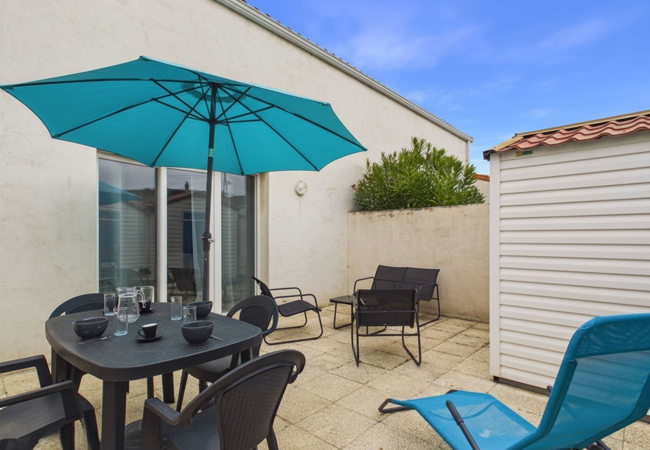 Ferienhaus in Saint-Gilles-Croix-de-Vie - Haus für 4, Terrasse, in der Nähe des Bahnhofs
