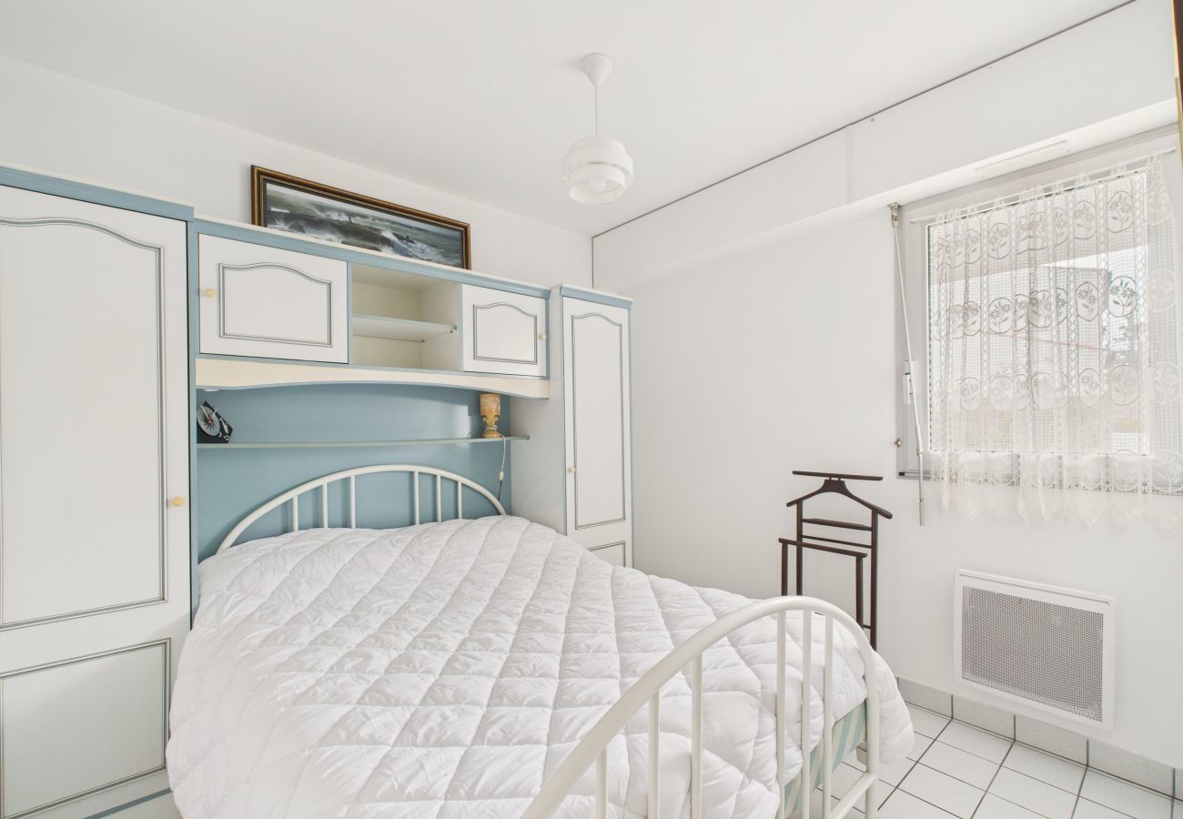 Ferienwohnung in Saint-Gilles-Croix-de-Vie - Meerblick für 2 Erwachsene und 2 Kinder