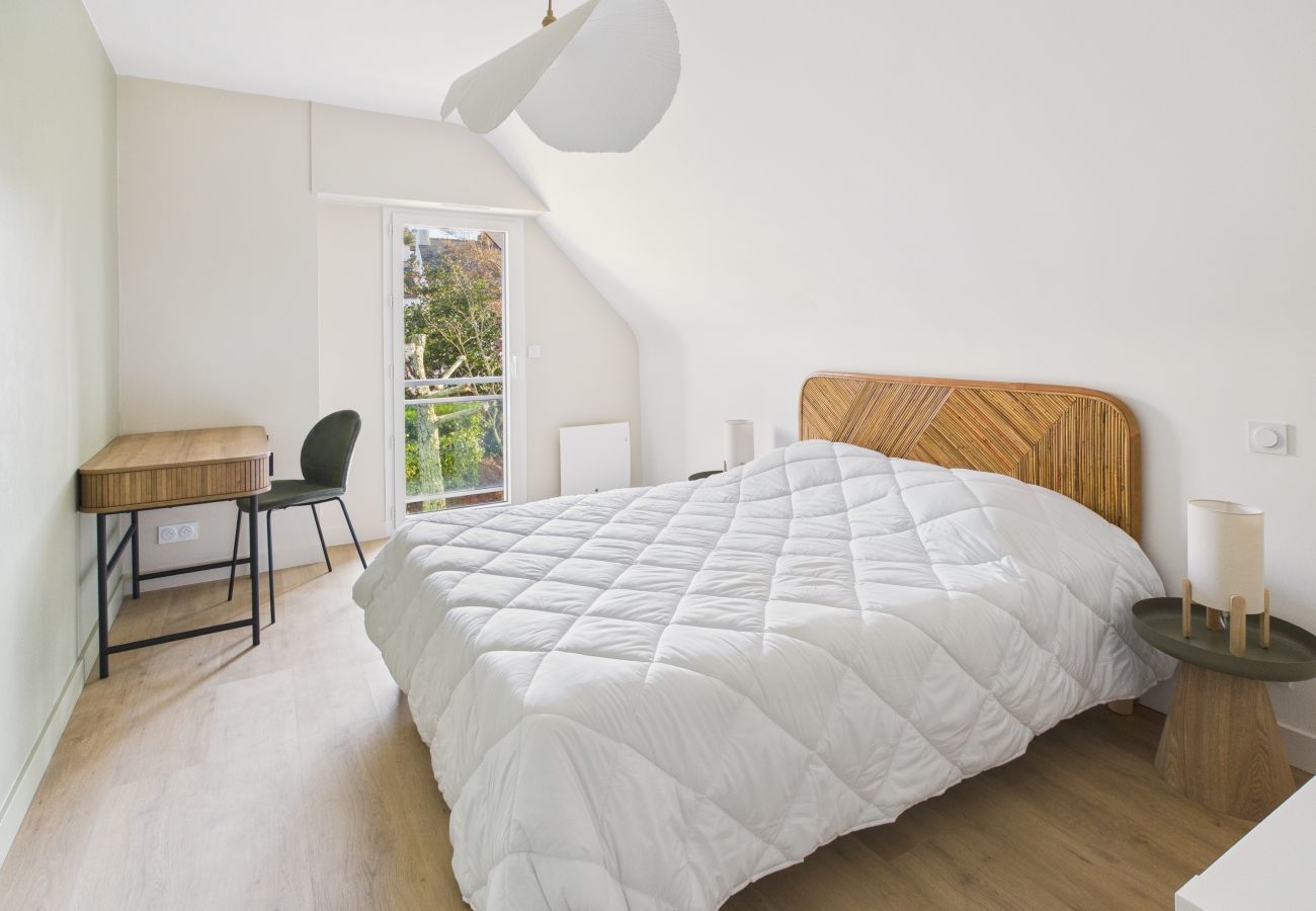 Ferienhaus in Fouesnant - 100 m vom Strand – Haus für 8  mit Garten