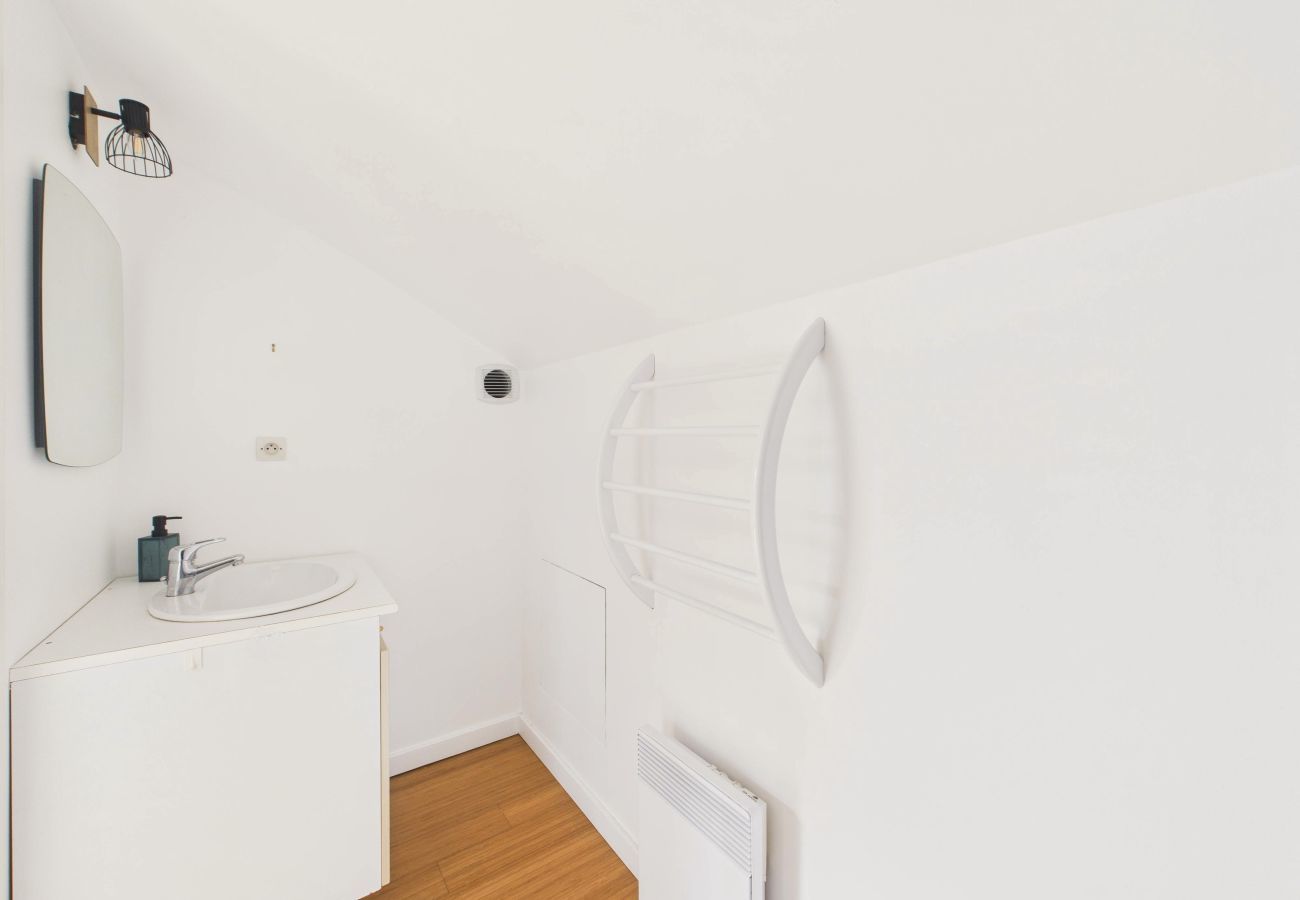 Studio in Préfailles - Ferienwohnung für 4, Pool, Meer 150 m entfernt