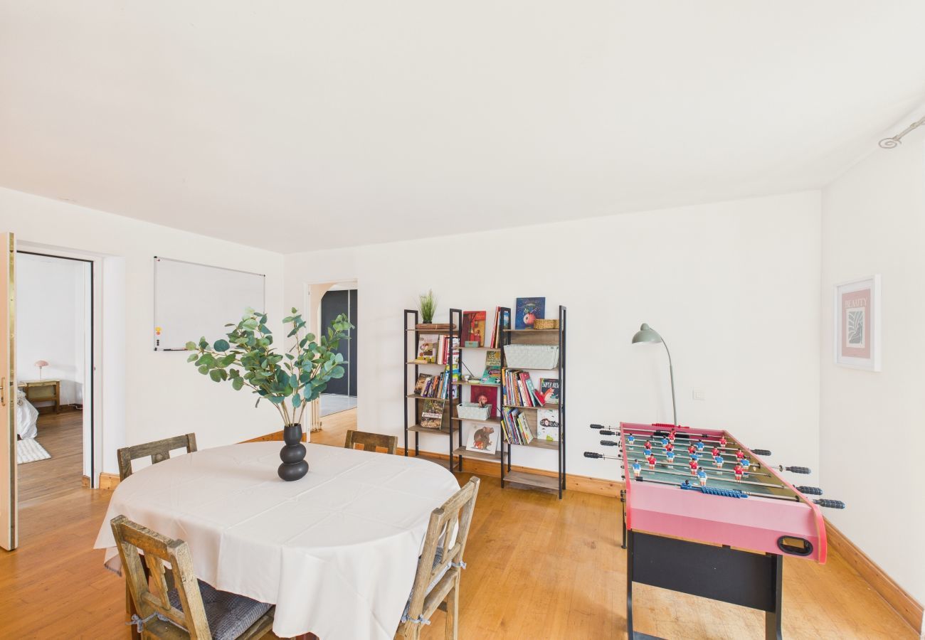 Ferienhaus in La Dornac - Wunderschönes Haus mit Pool und Garten für 8