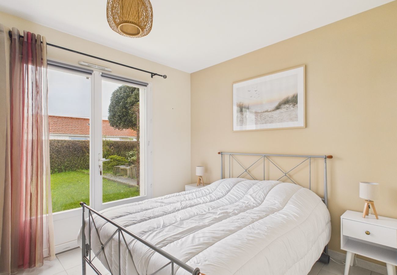 Ferienhaus in La Guérinière - 200 m vom Meer entfernt, Haus für 7 mit Garten