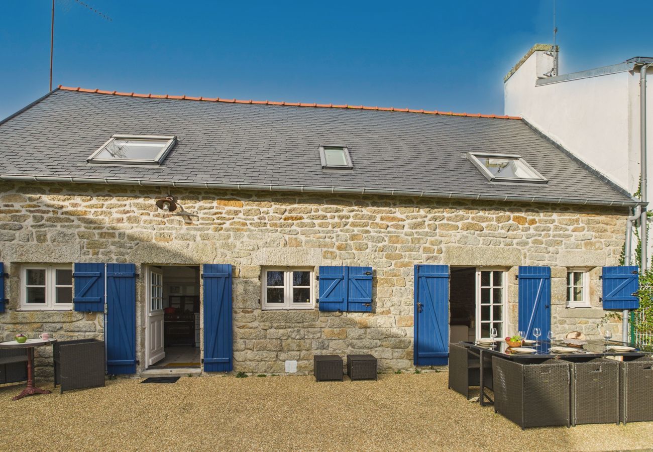 Ferienhaus in Treffiagat - Charmantes Haus für 6, 900 m vom Strand entfernt