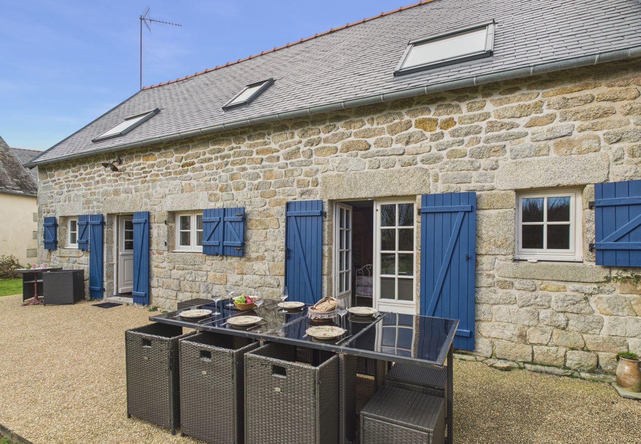 Ferienhaus in Treffiagat - Charmantes Haus für 6, 900 m vom Strand entfernt