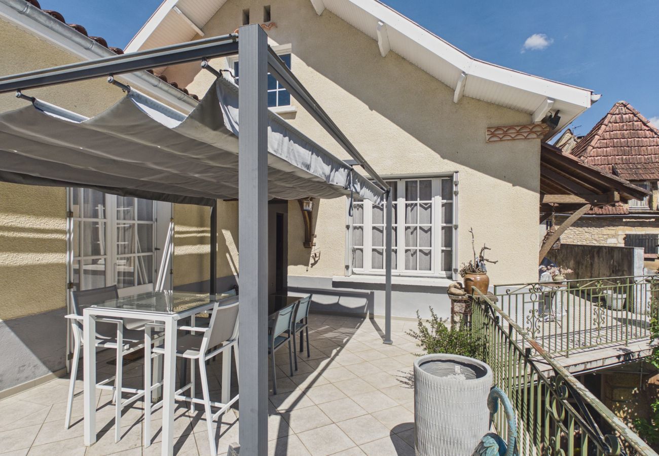 Ferienhaus in Montignac - Haus für 4 mit Terrasse - Stadtzentrum von Montignac