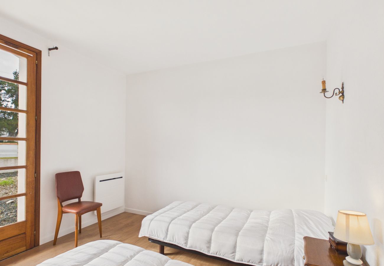 Ferienhaus in Longeville-sur-Mer - Haus für 6 Personen mit Garten und Terrasse