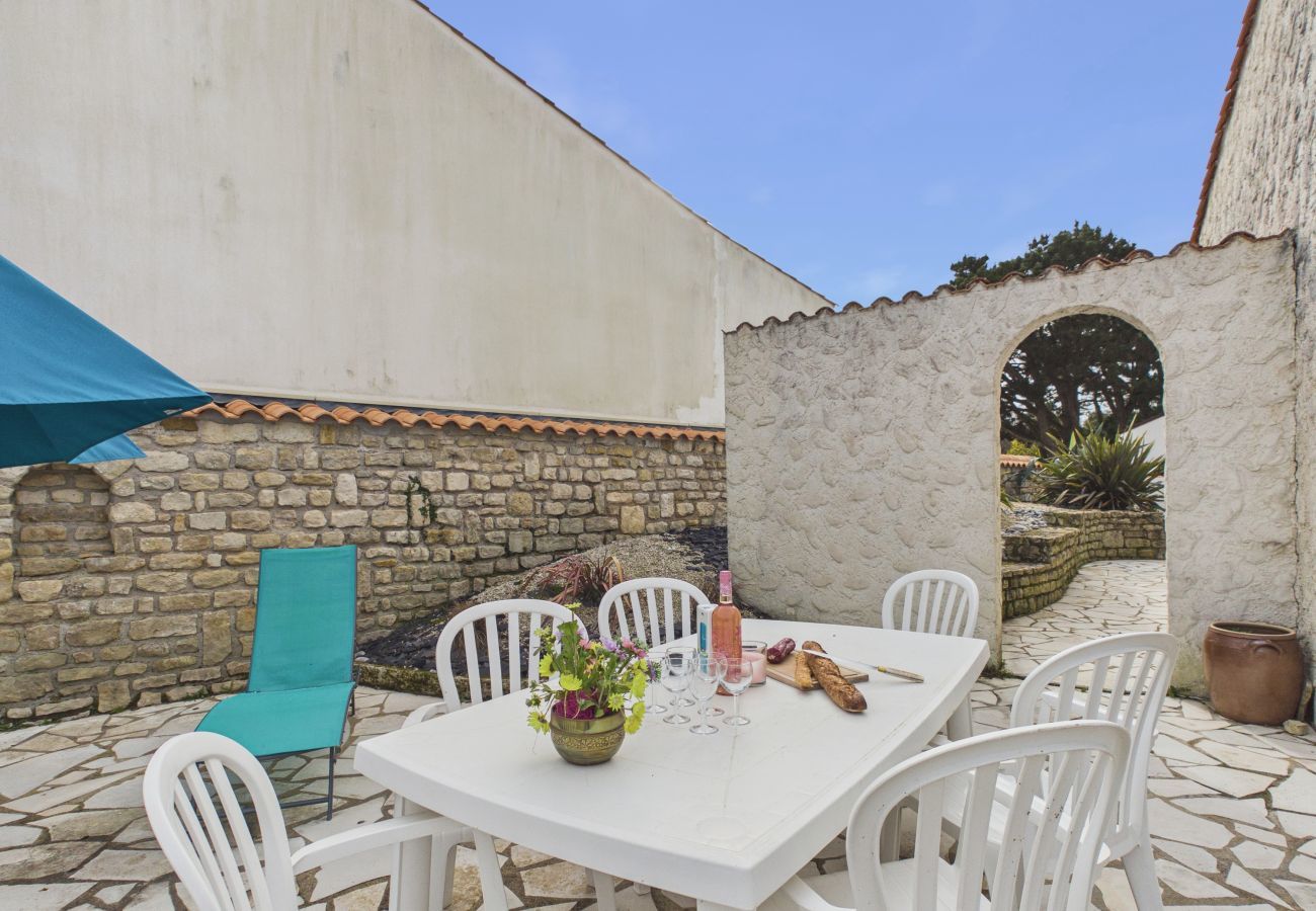 Ferienhaus in Longeville-sur-Mer - Haus für 6 Personen mit Garten und Terrasse