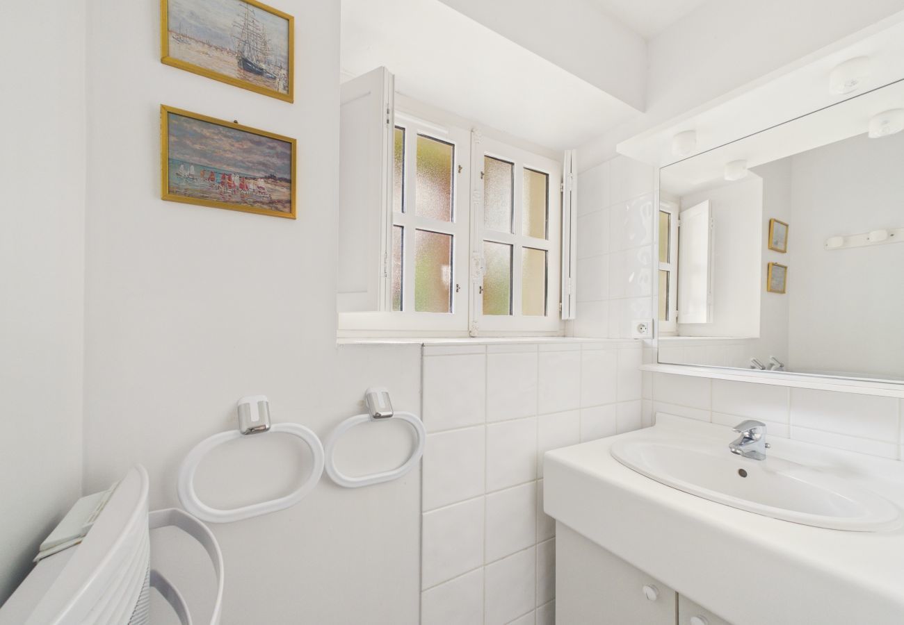 Ferienhaus in Noirmoutier-en-l´Ile - Haus für 10 mit Garten, 300 m vom Strand entfernt