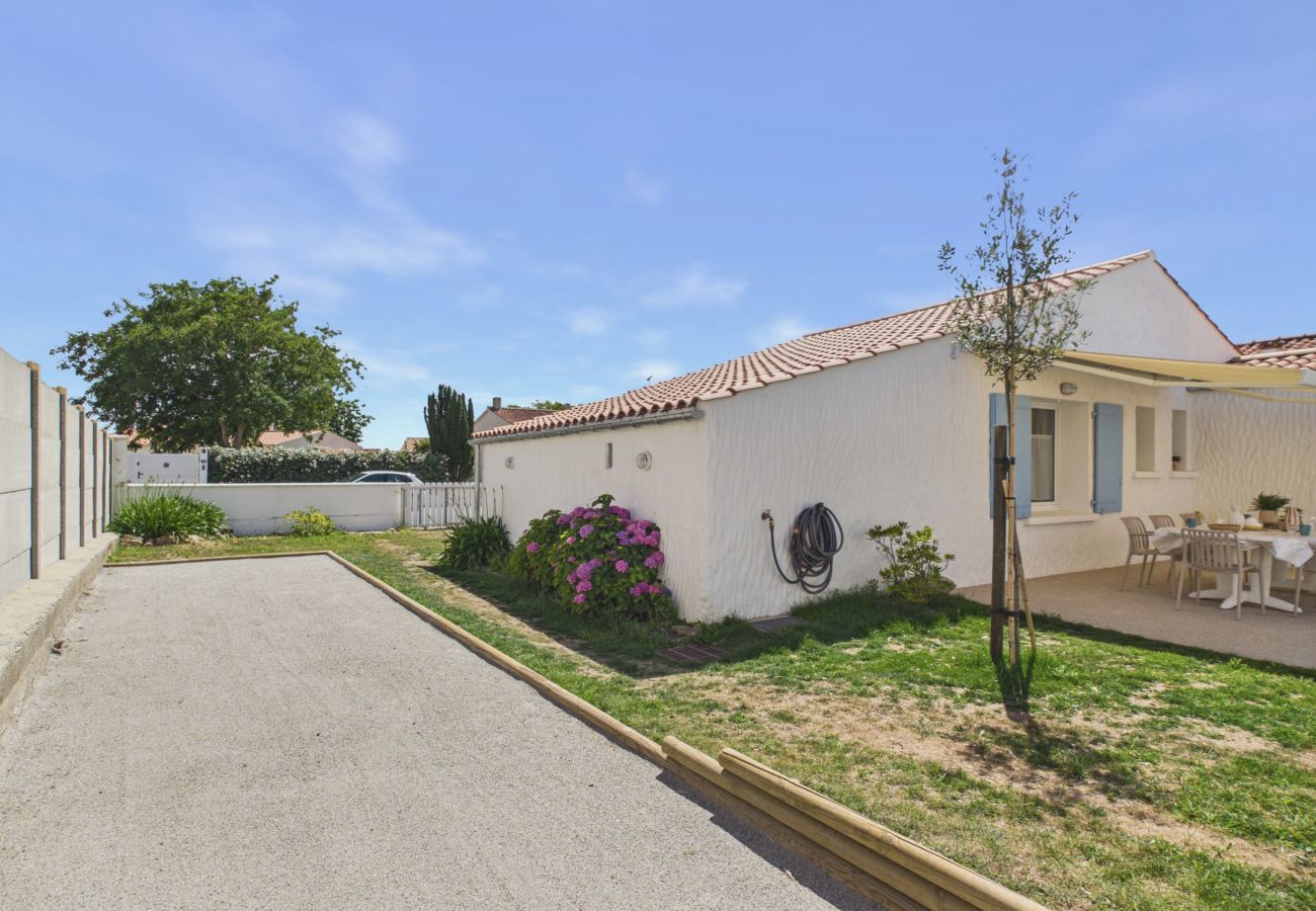 Ferienhaus in Brem-sur-Mer - Haus für 7 mit Garten in Meeresnähe