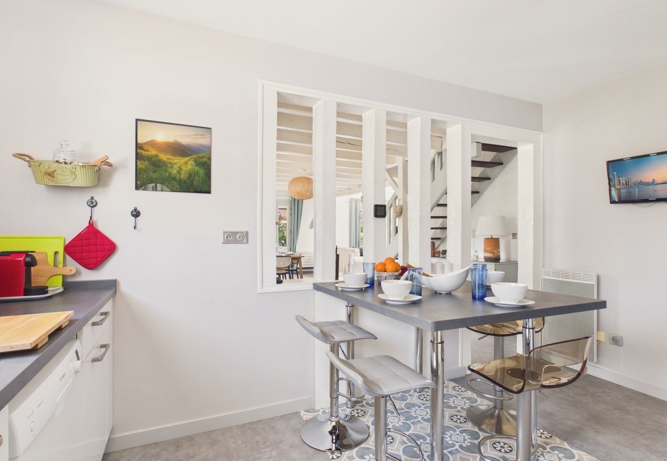 Ferienhaus in Andernos-les-Bains - Schönes Familienhaus mit Garten für 6