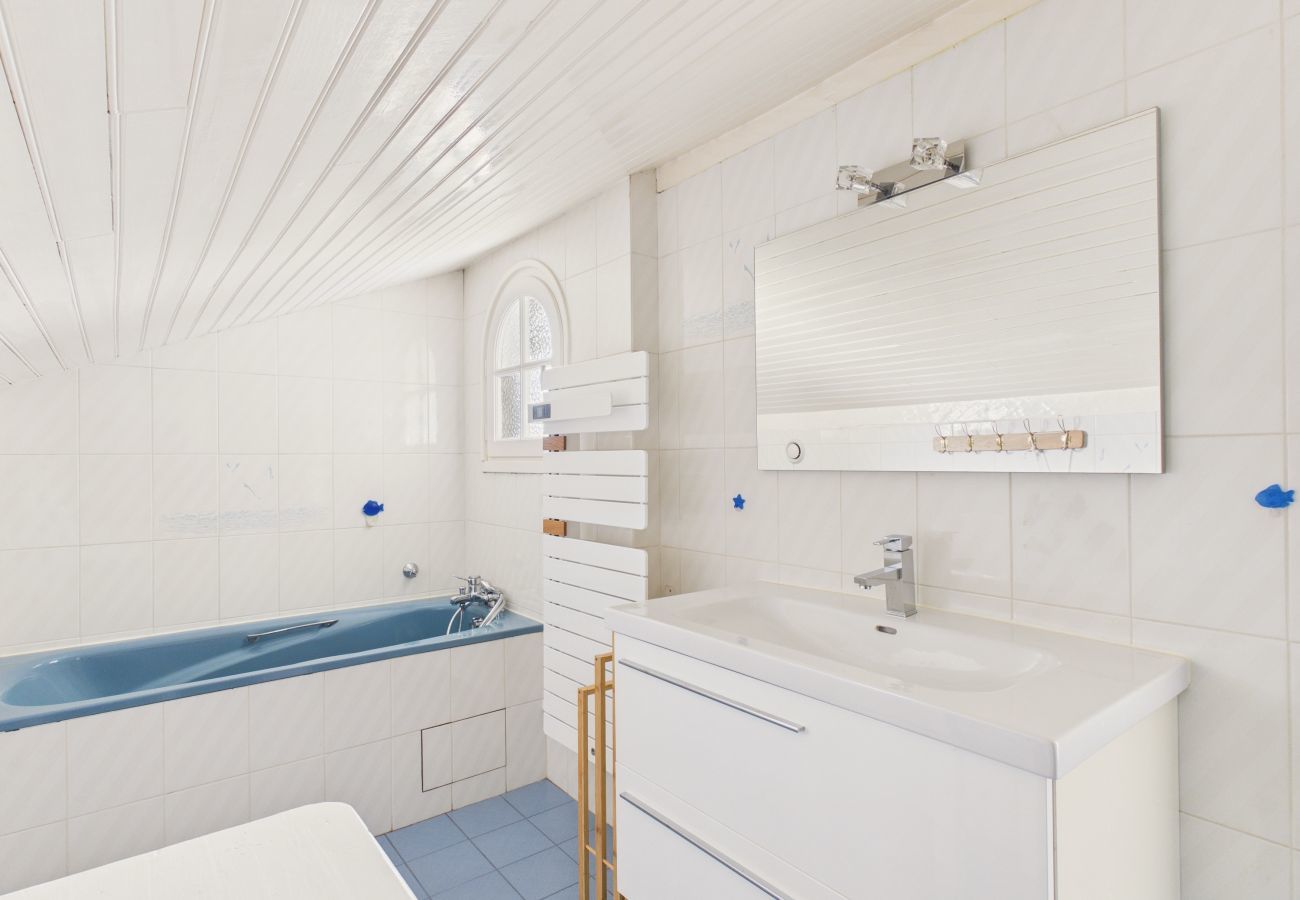 Ferienhaus in Andernos-les-Bains - Schönes Familienhaus mit Garten für 6