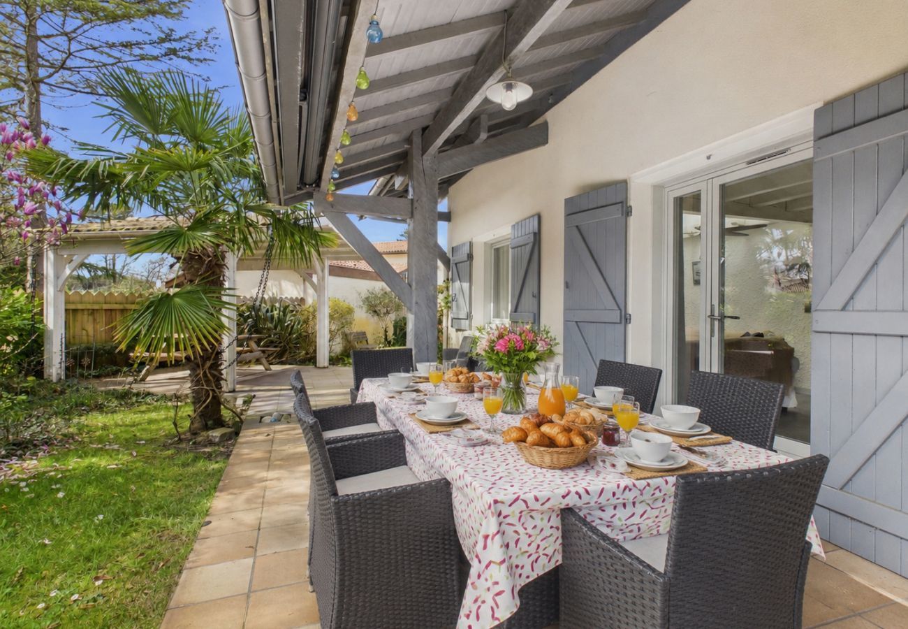 Ferienhaus in Andernos-les-Bains - Schönes Familienhaus mit Garten für 6