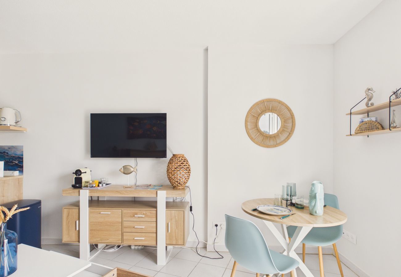 Studio in Ars-en-Ré - Meer 200 m, Gemeinschaftspool, studio für 2