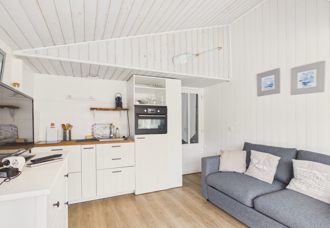 Ferienhaus in Ars-en-Ré - Unterkunft für 8, Garten, der Nähe von Salzwiesen