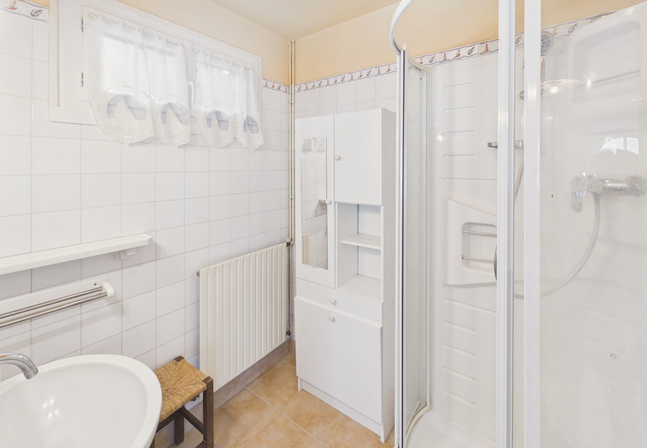 Ferienhaus in Treffiagat - Strand zu Fuß erreichbar – Haus für 6 mit Veranda