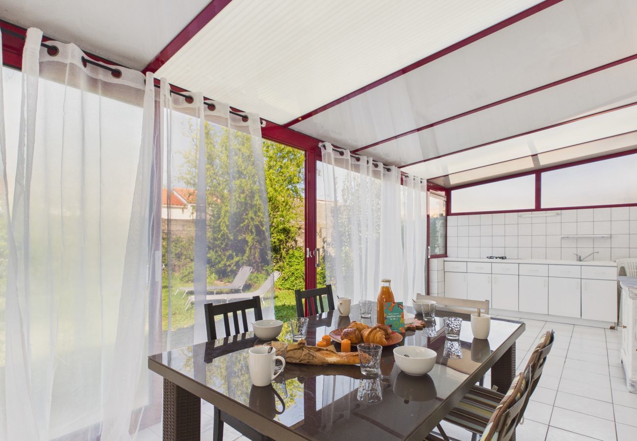 Ferienhaus in Les Sables-d´Olonne - Familienhaus für 6, Veranda & Garten