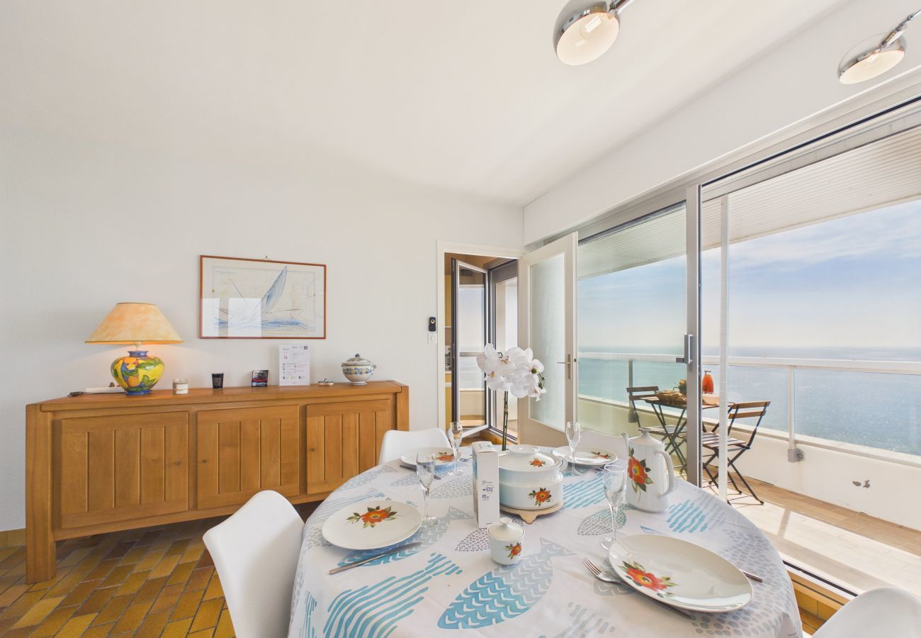 Ferienwohnung in Les Sables-d´Olonne - Wohnung mit herrlichem Meerblick für 4 