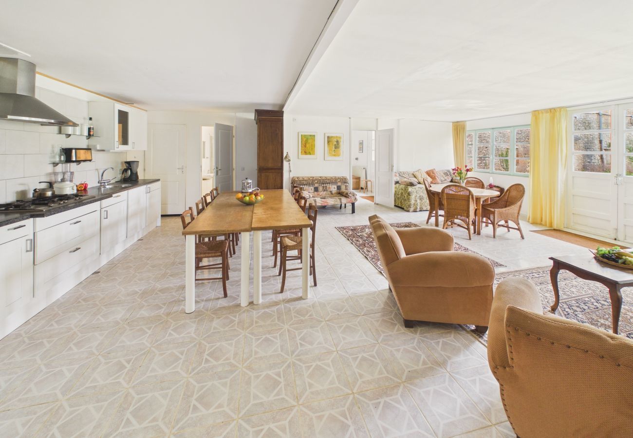 Landhaus in Fanlac - Haus mit großer Terrasse und Garten für 9