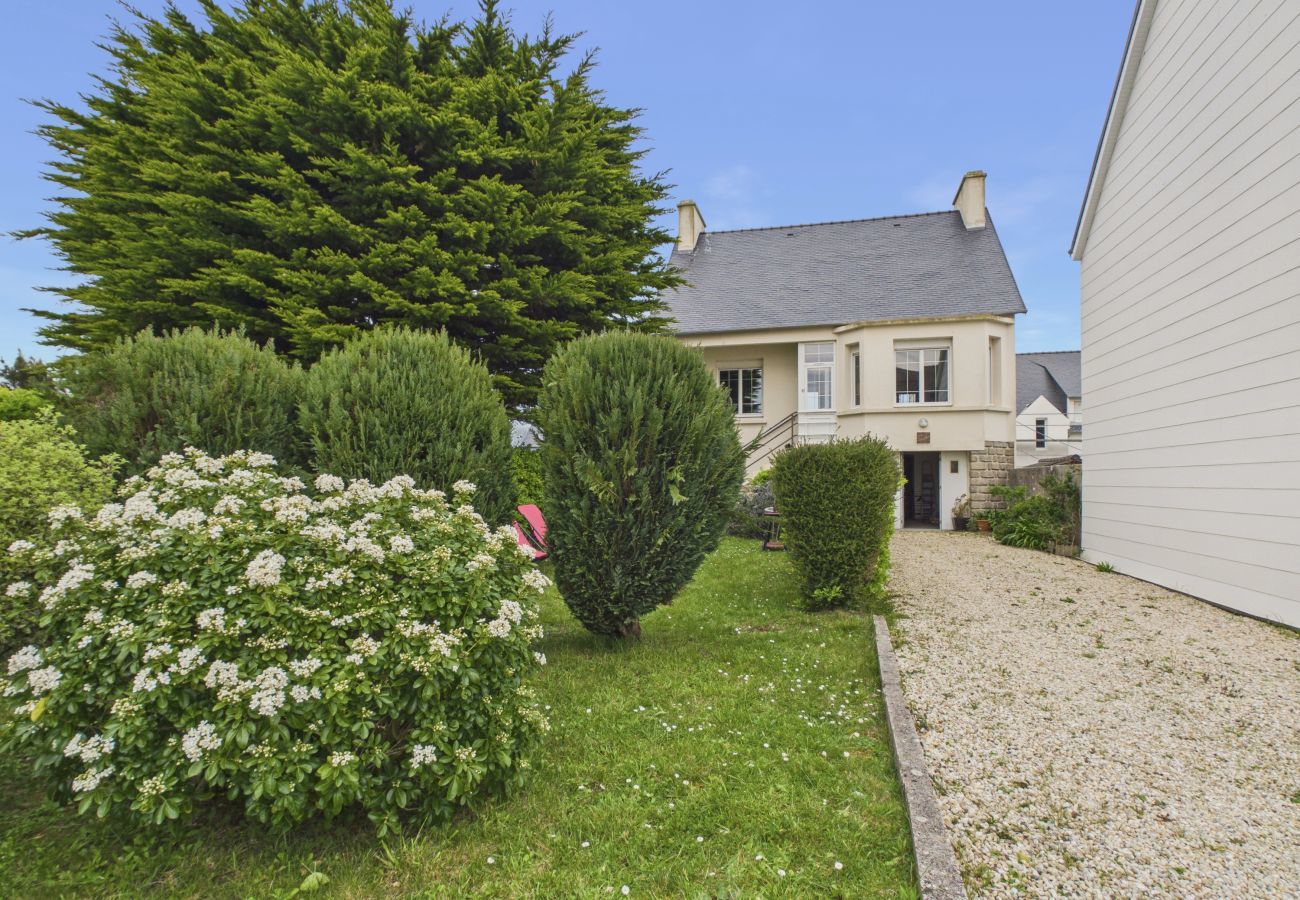 Ferienhaus in Brignogan-Plage - 450m vom Strand Haus für 3 Erwachsene/1 Kind