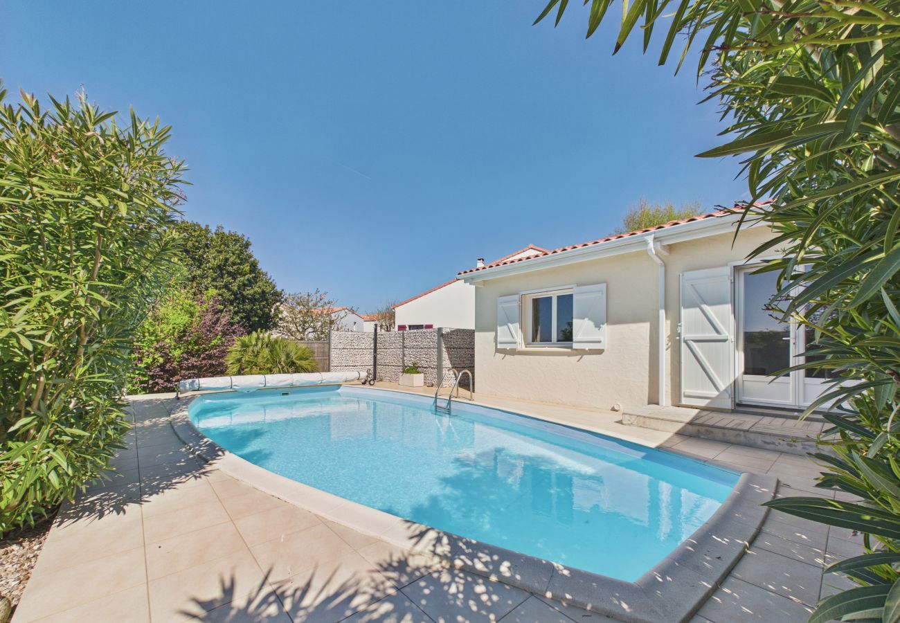 Ferienhaus in Les Sables-d´Olonne - Schönes Haus mit Pool für 8 Personen