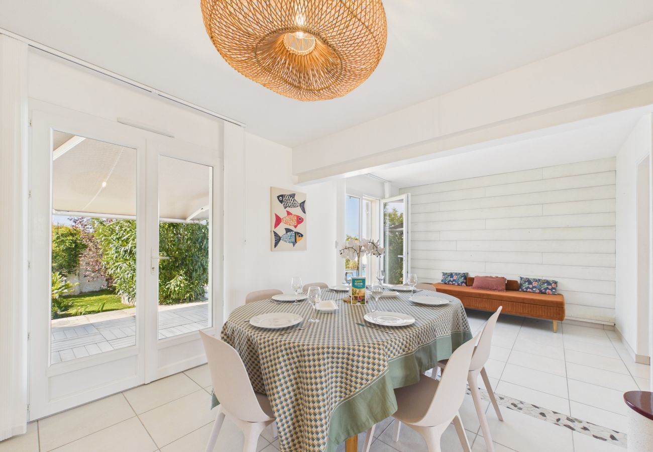 Ferienhaus in Les Sables-d´Olonne - Schönes Haus mit Pool für 8 Personen