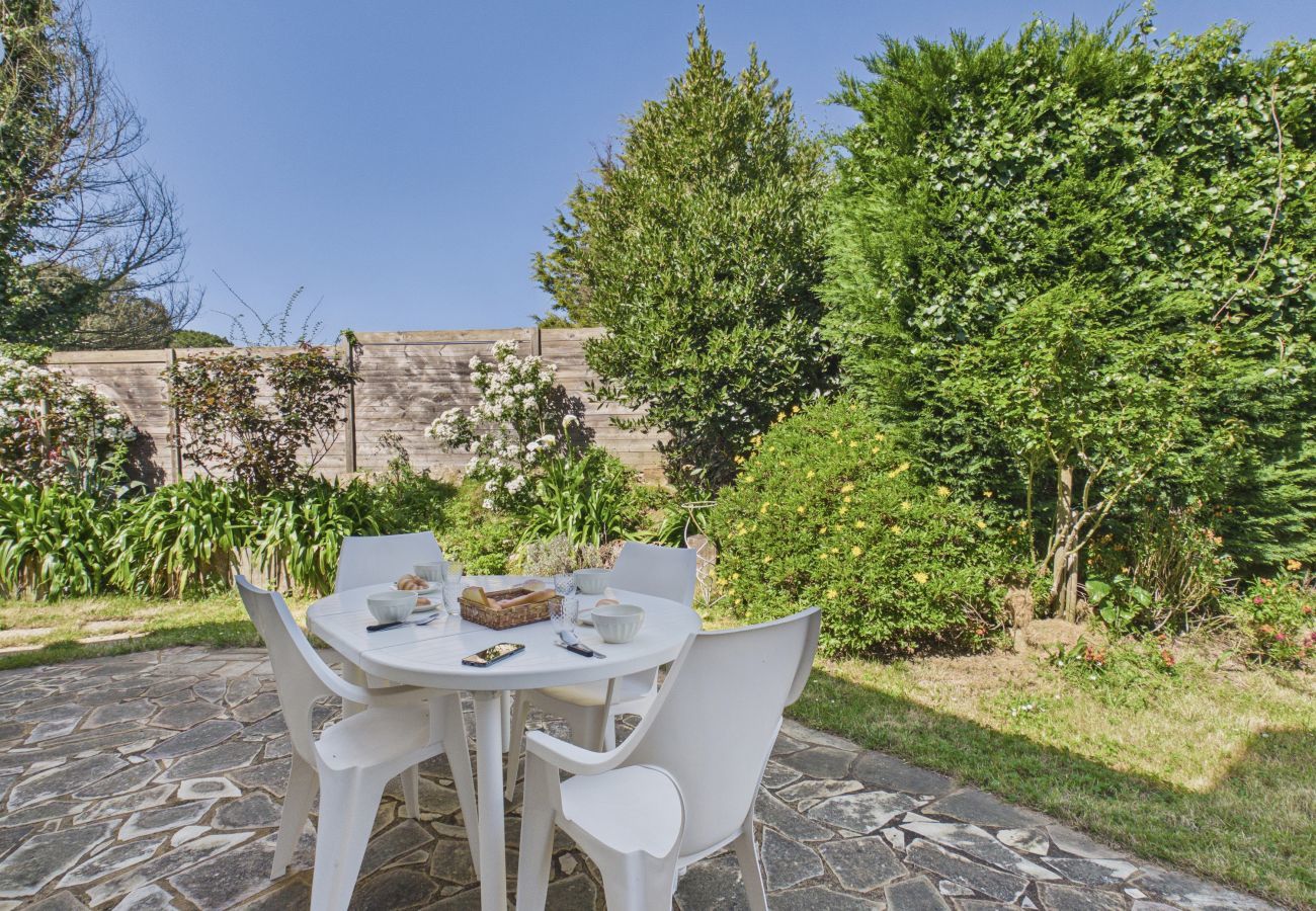 Ferienhaus in Saint-Gildas-de-Rhuys - 600 m vom Strand entfernt – Haus für 4 mit Garten