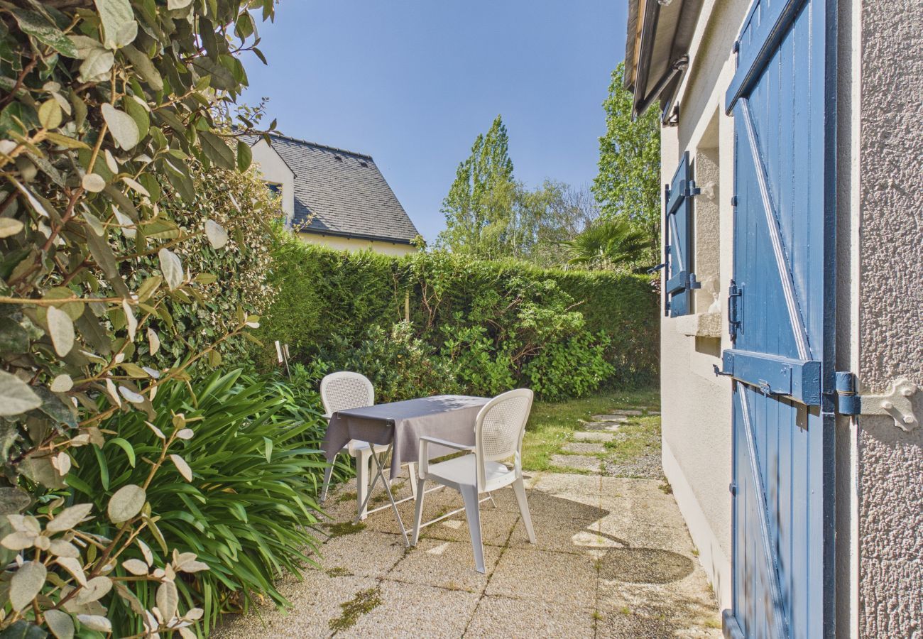 Ferienhaus in Saint-Gildas-de-Rhuys - 600 m vom Strand entfernt – Haus für 4 mit Garten