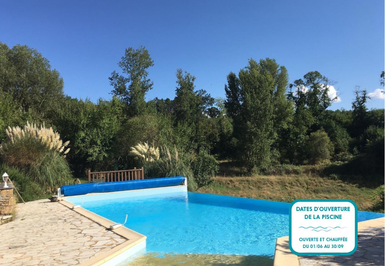 Ferienhaus in Urval - Typisches Haus in der Dordogne mit Pool & Aussicht