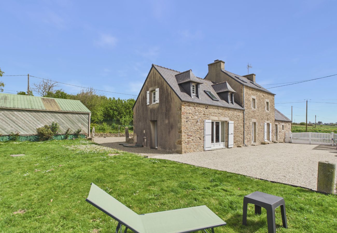 Ferienhaus in Plouider - Familienhaus mit großem Garten in ruhiger Lage