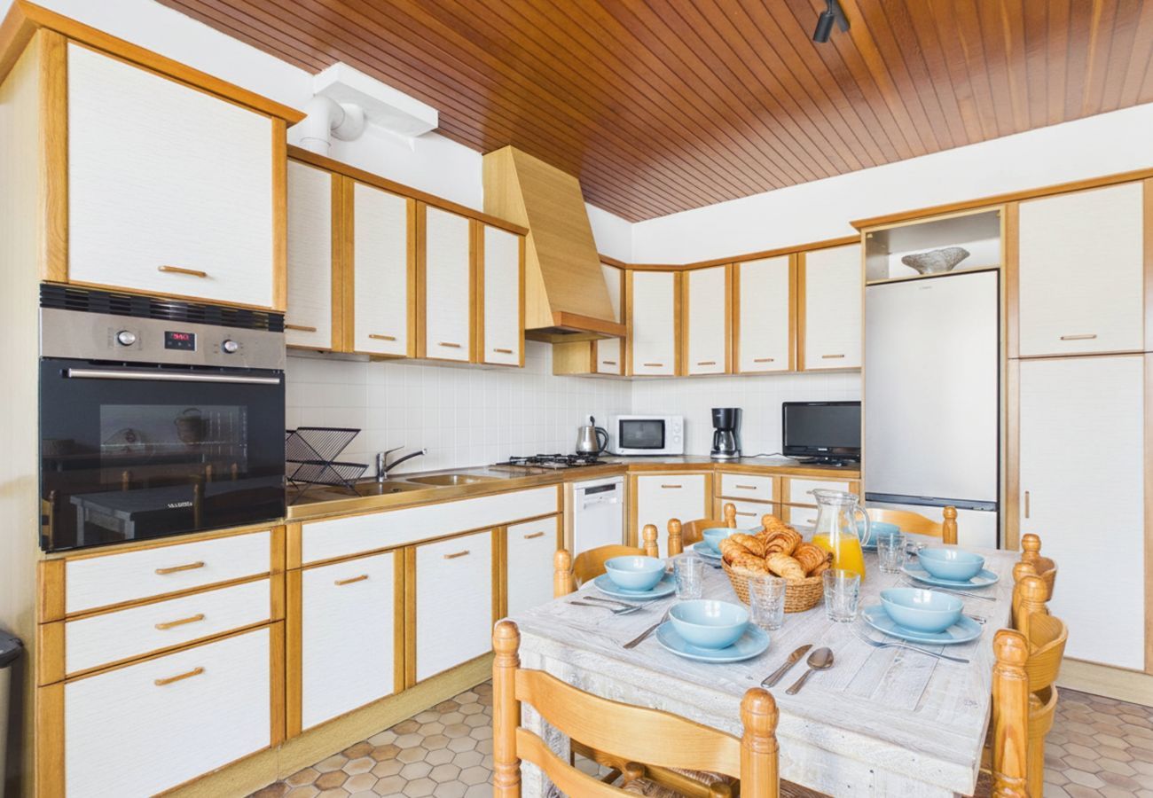 Ferienhaus in La Guérinière - Haus für 6 mit Garten, 50 m vom Meer