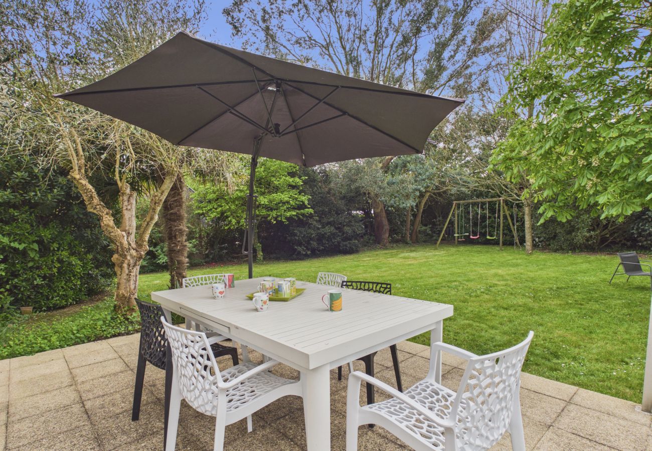 Ferienhaus in Pléneuf-Val-André - Komfortables Haus für 9, mit Garten und Bäumen